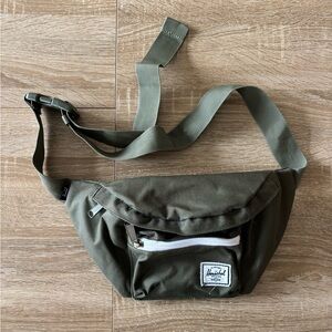 Herschel Supply Co. fanny pack